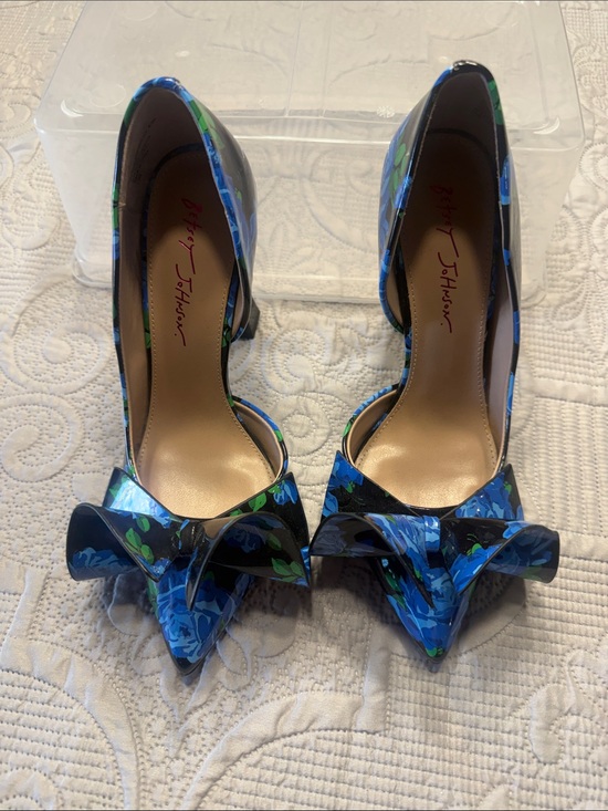 Betsey Johnson Shoes - Betsey Johnson Blue Floral Bow D'Orsay Heels EUC